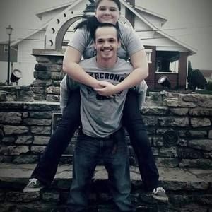 Meet your Posher, Gregory